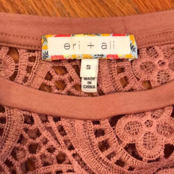 Eri + Ali Swing Tee - Picture 3 of 4